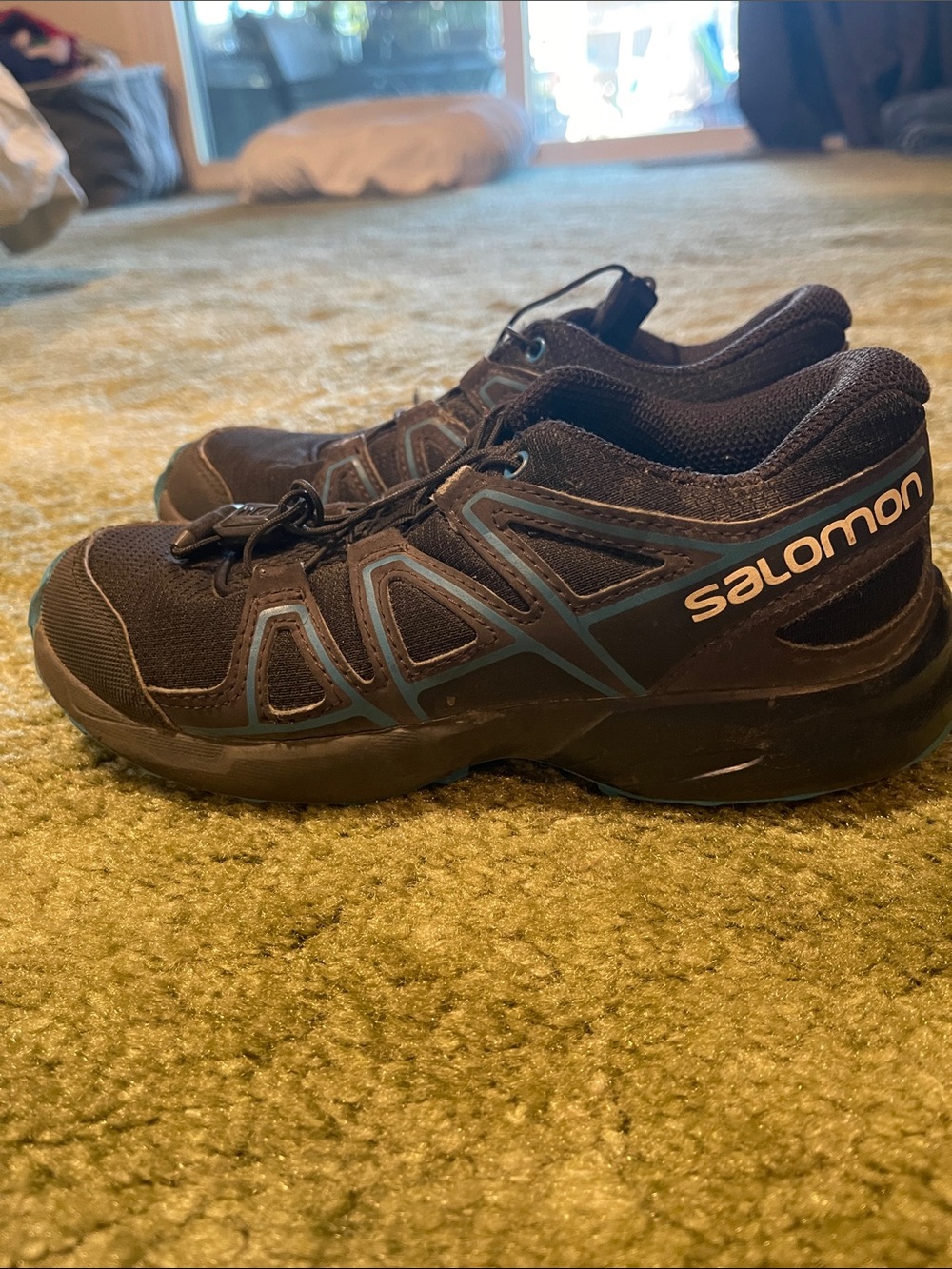 Salomon Boys Hiking Sneakers Size 1 Black Blue